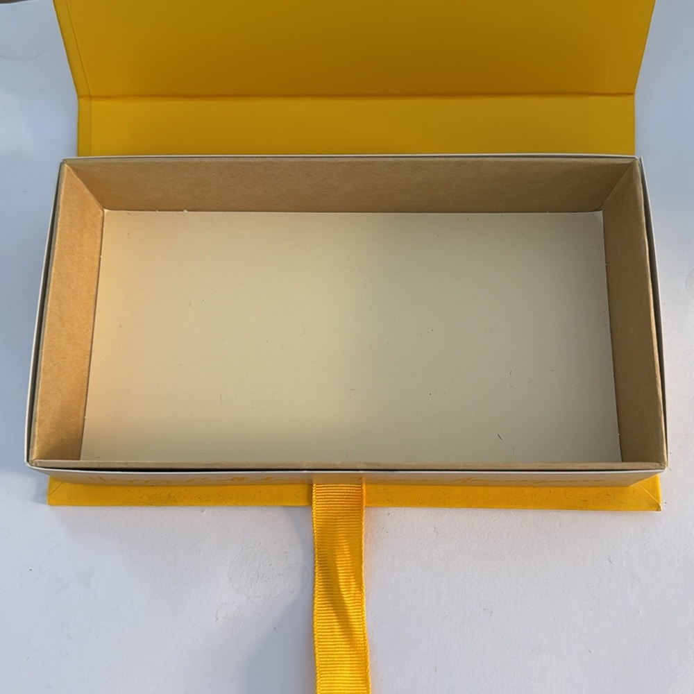 L'Occitane Yellow Gift Box with Ribbon - Picture 3 of 5